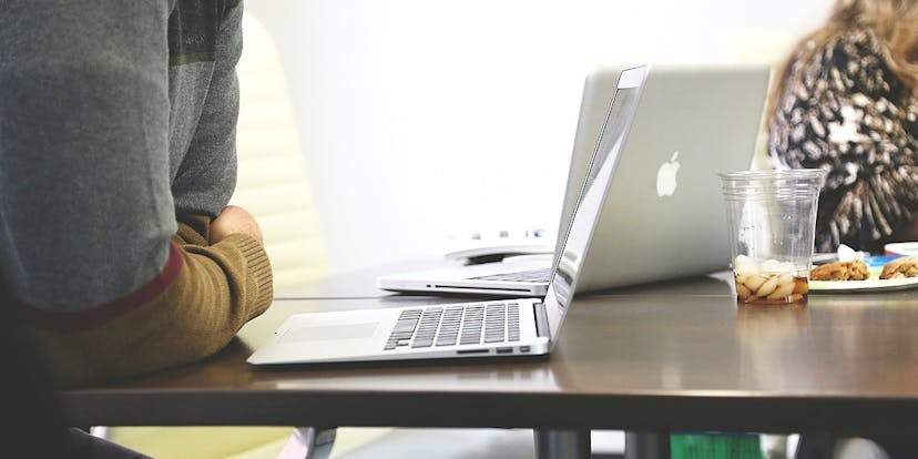 /top-tips-to-create-a-winning-pitch-deck-for-your-startup-a62e33yzz feature image
