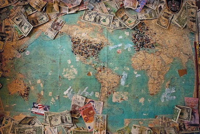 /blockchain-powered-mobile-wallets-are-changing-the-cross-border-payments-landscape-t45733ic feature image