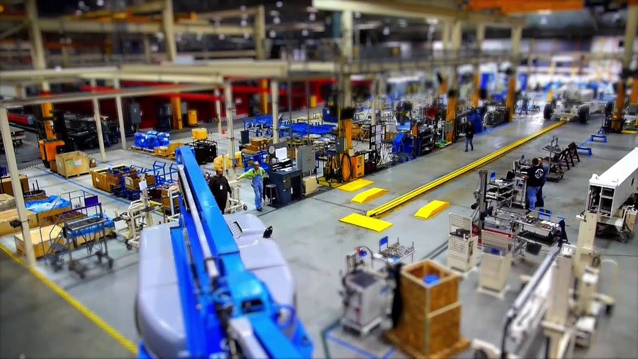 /ai-for-manufacturing-industry-lbh3nku feature image