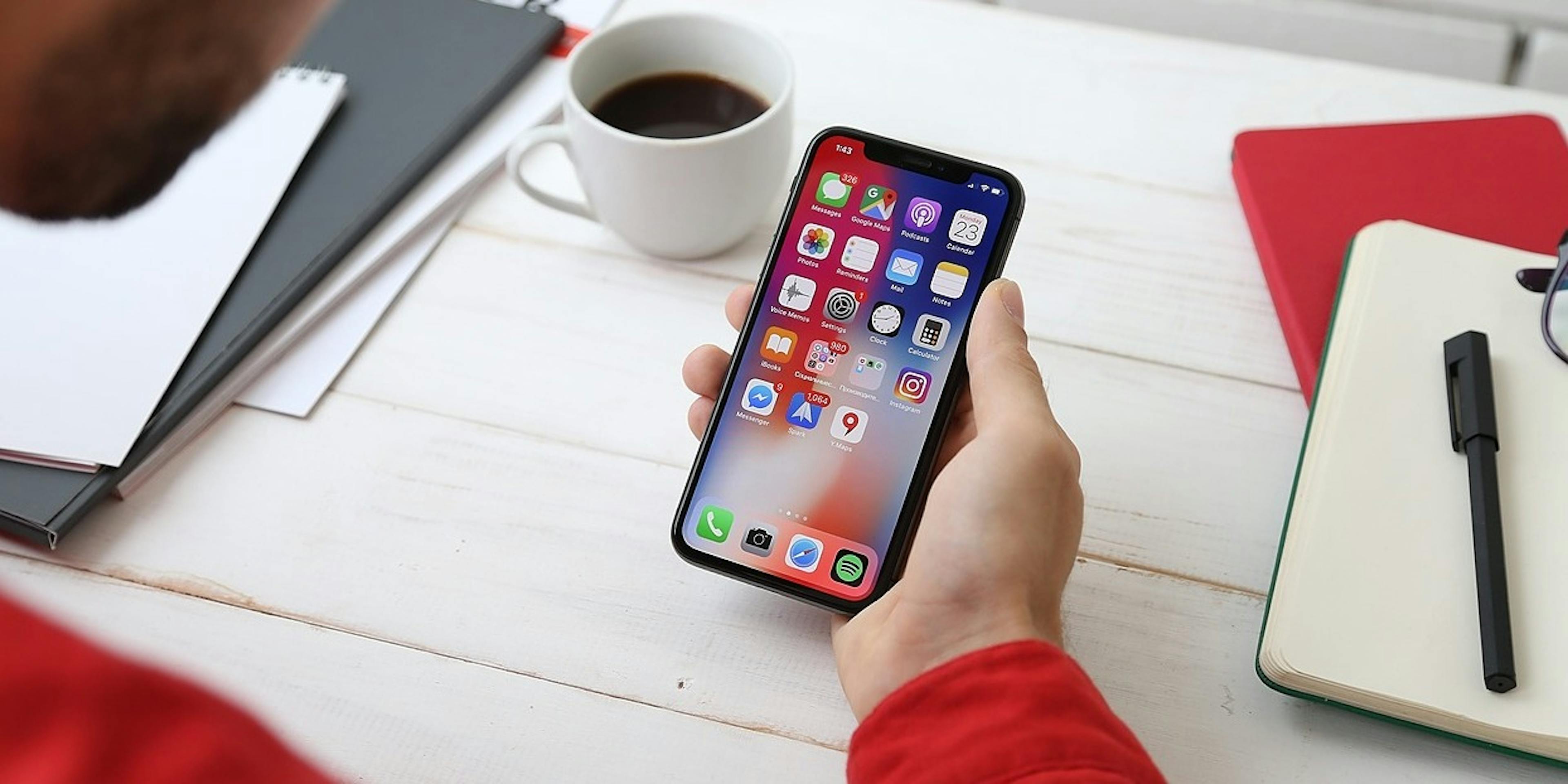 /progressive-web-apps-vs-native-which-to-choose-and-when-q036k31u8 feature image