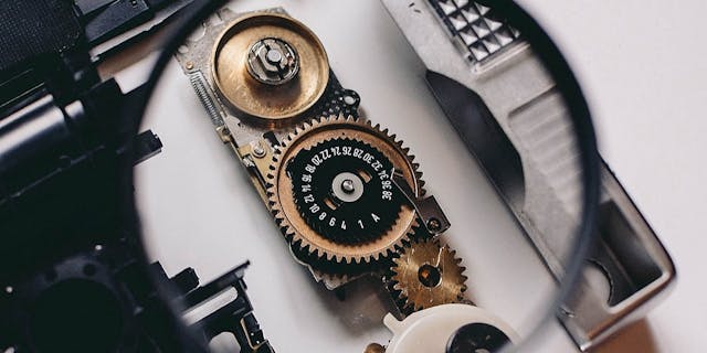 /system-testing-complicated-process-in-simple-words-bu31g312s feature image
