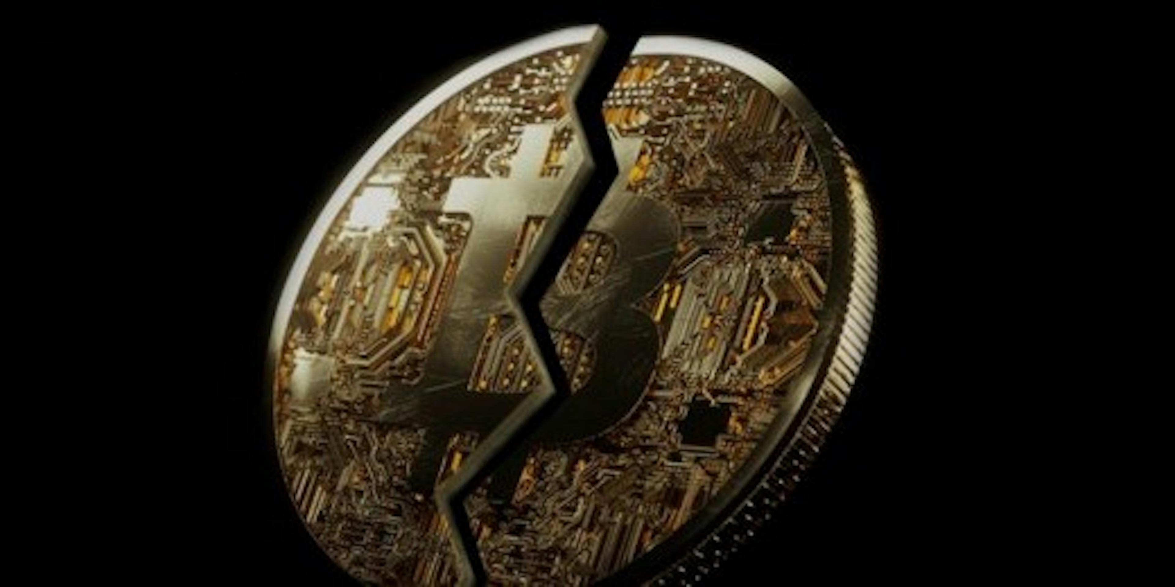 /dont-make-these-mistakes-when-crypto-crashes-ew3f3zdx feature image