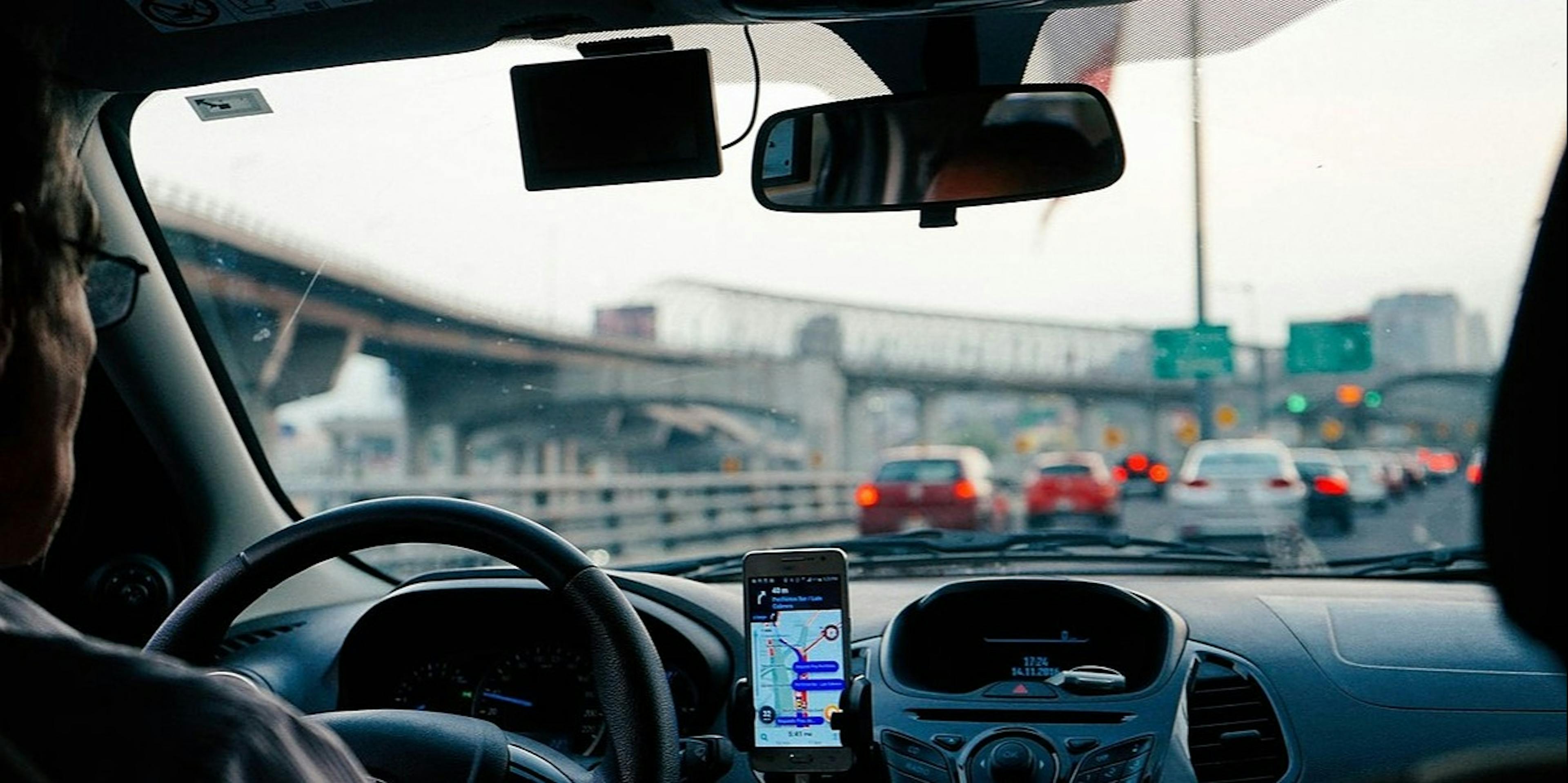 featured image - Creating a ride booking app with React Native