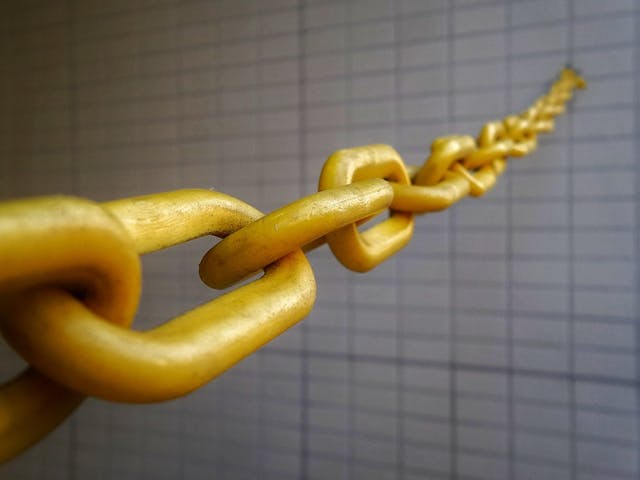 /the-enterprise-ecosystem-and-blockchain-an-overview-dimn32pk feature image