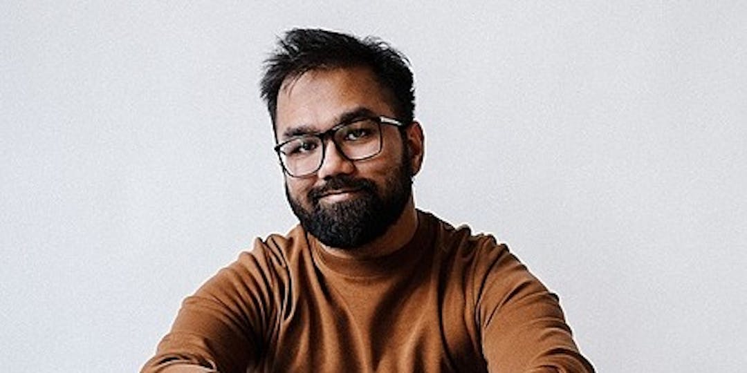 featured image - How Threads Raised A $10M+ Series A Led By Sequoia Capital