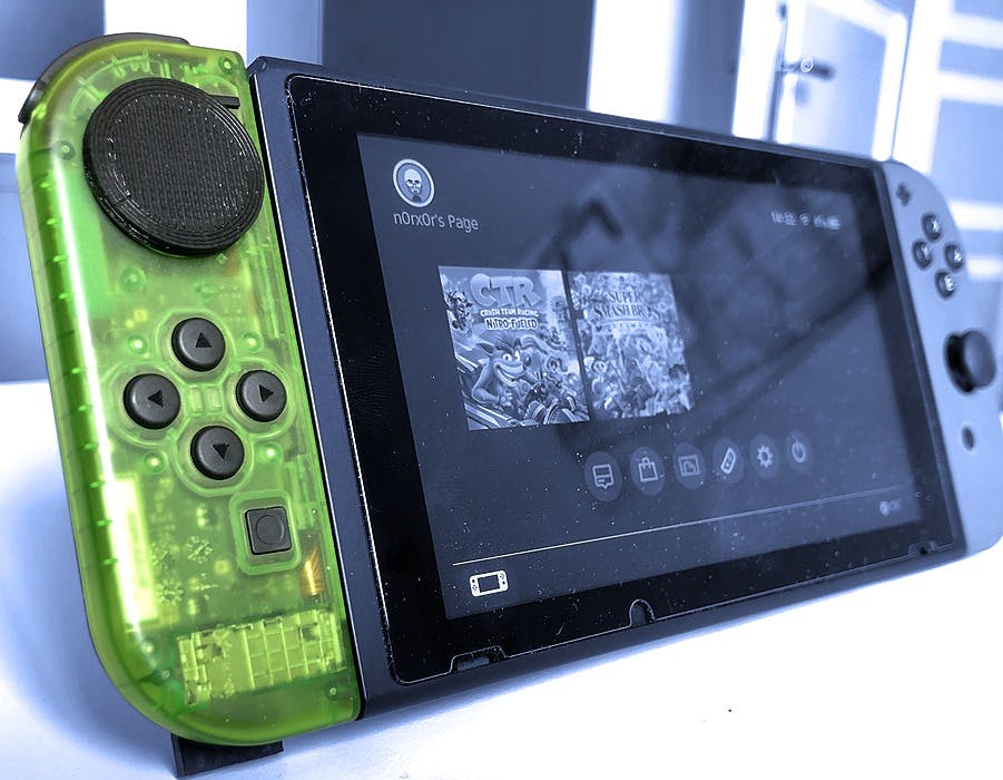 featured image - Hardware Upgrades At Home: Hacking Nintendo Joy-Con Controller 