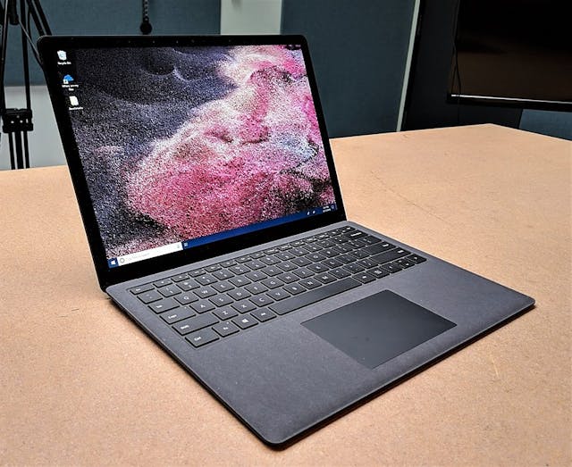 /new-microsoft-surface-laptop3-why-is-it-best-for-the-student-js273z4n feature image