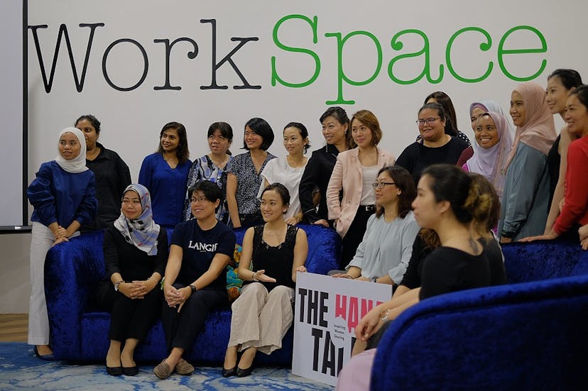 /how-crowdfunding-helps-women-startups-and-businesses-b6n832n0 feature image