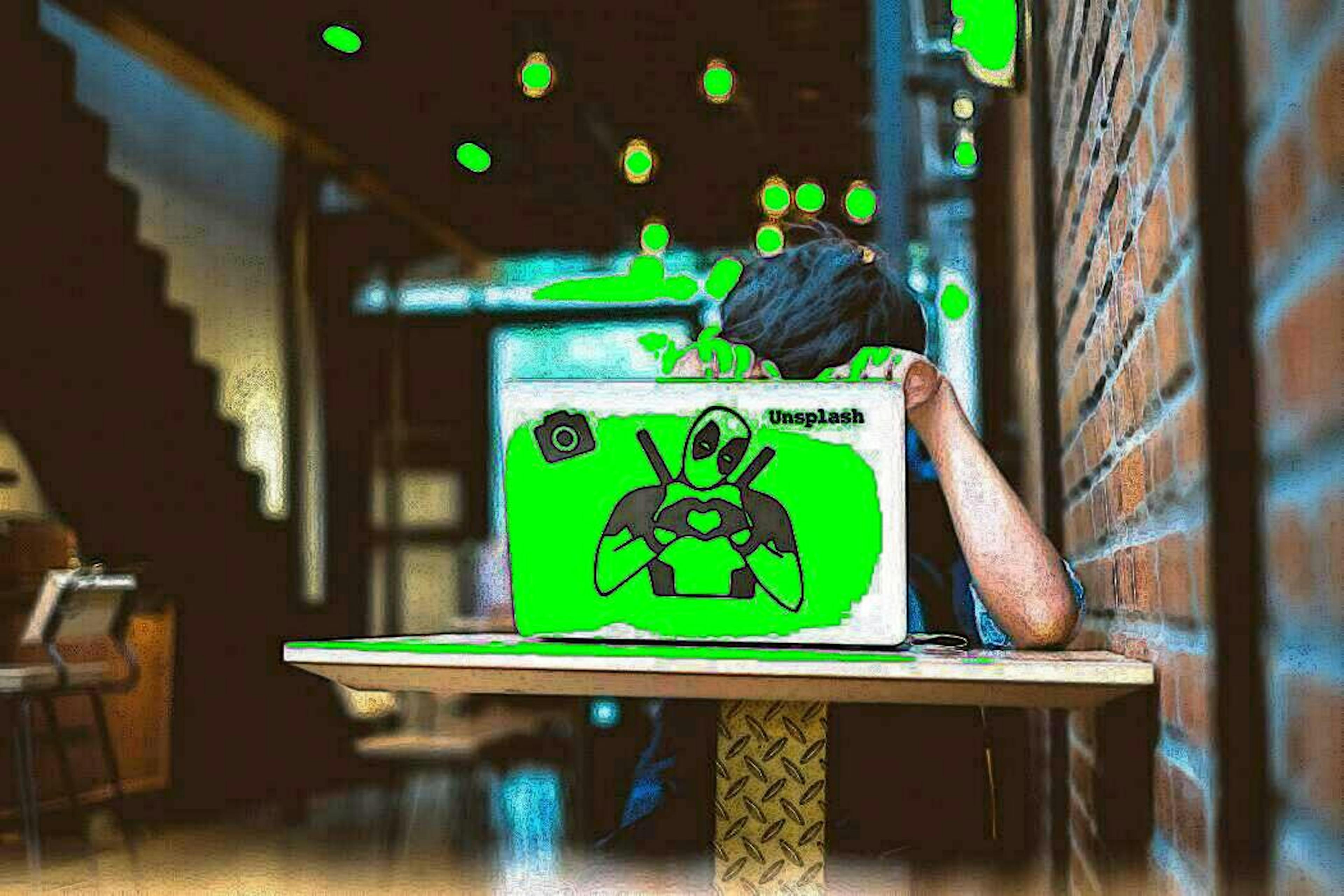 /freelancers-vs-in-house-developers-how-to-make-the-right-choice-hlo32xt feature image