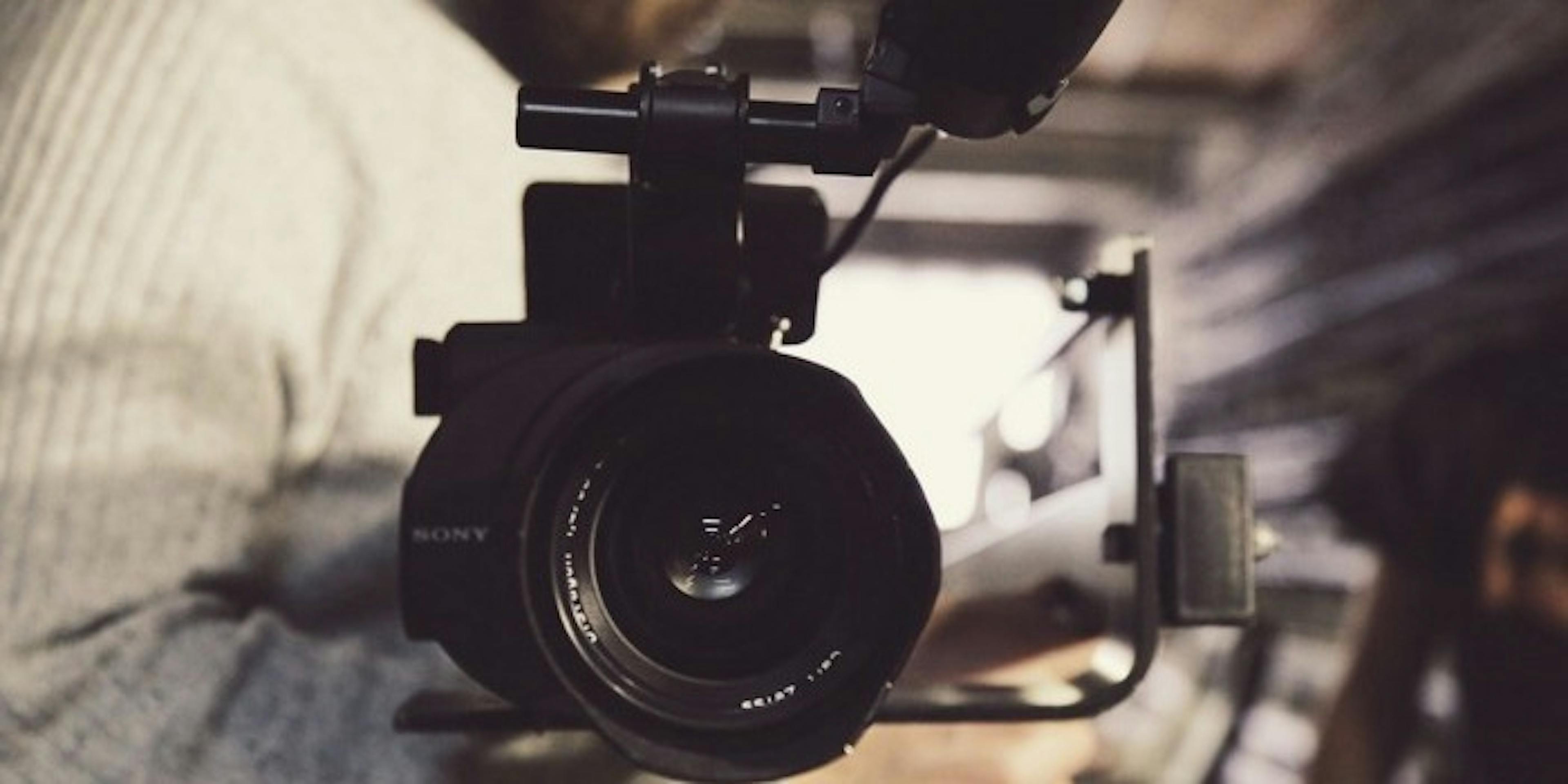 /the-importance-of-video-marketing-when-promoting-real-estate-1arp32zi feature image