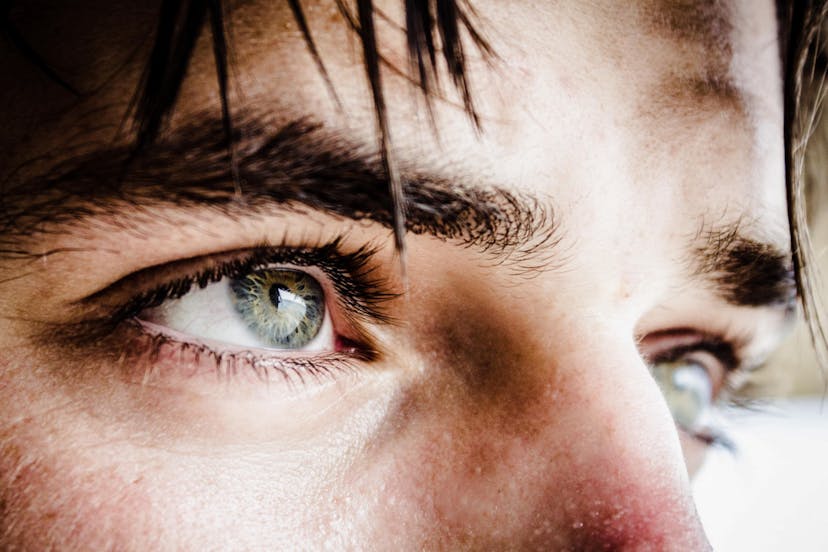 /6-tips-to-relieve-eye-strain-you-stare-at-a-screen-all-day-h65f3wtu feature image