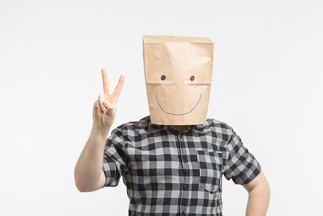 /self-sovereign-identity-what-is-the-business-value-uq6l36wh feature image