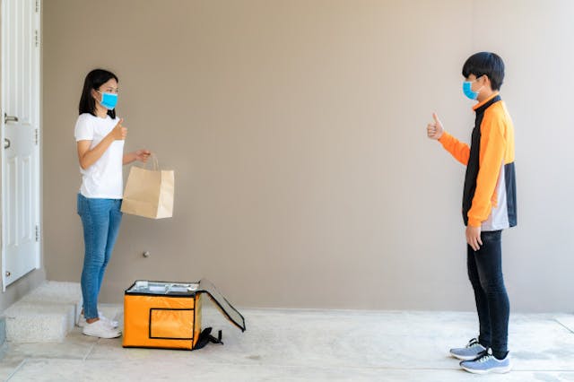 /what-to-consider-when-building-a-delivery-app-to-meet-the-increased-demand-from-the-pandemic-mfiq32g1 feature image
