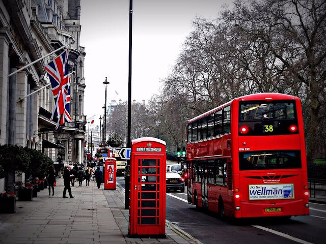 /research-suggests-that-a-hard-brexit-could-lead-to-significant-confusion-within-the-uk-cloud-market-f5ce3ntr feature image