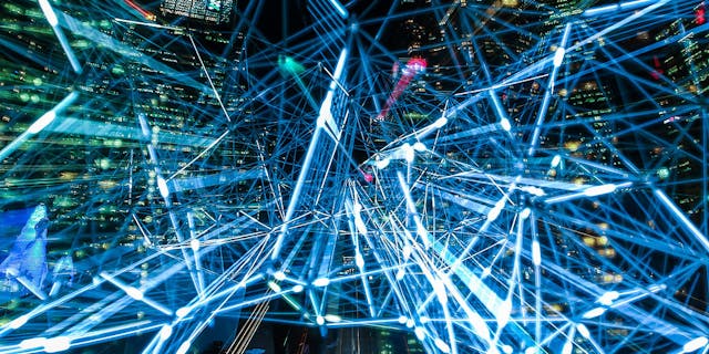 /connecting-the-dots-flp-bft-and-consensus-algorithms-m9r62bs1 feature image