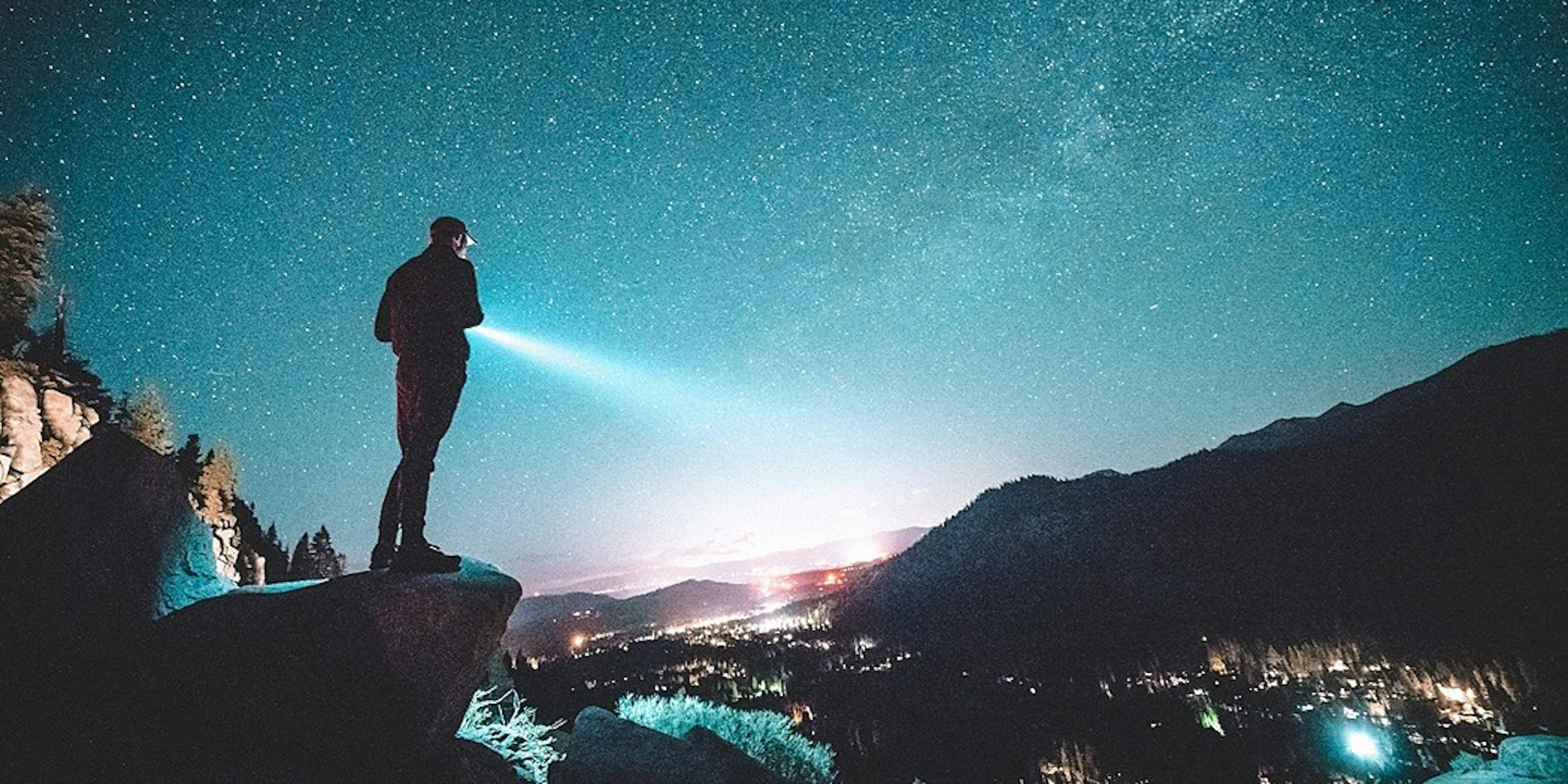 /why-developers-are-seeking-new-blockchain-platforms-9j1oi3z70 feature image