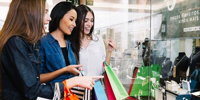 /latest-retail-tech-trends-of-2019-xtzs3zr3 feature image