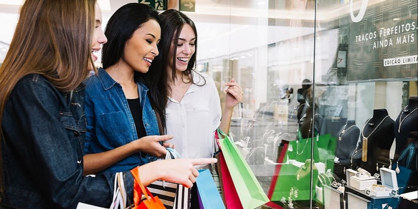 /latest-retail-tech-trends-of-2019-xtzs3zr3 feature image