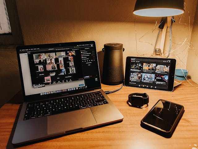 /5-upcoming-online-machine-learning-conferences-in-2020-bq2332g8 feature image