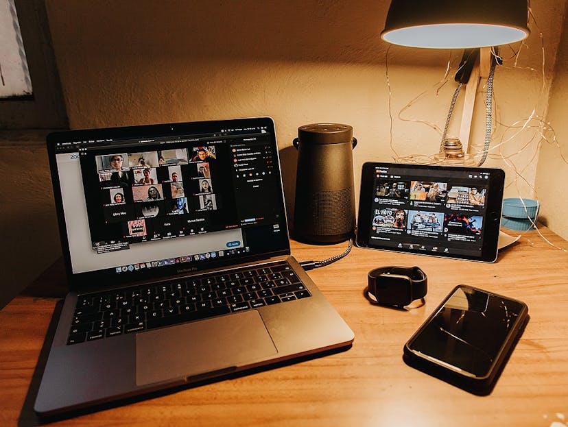 /5-upcoming-online-machine-learning-conferences-in-2020-bq2332g8 feature image