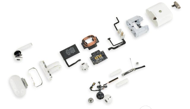/a-step-towards-innovation-the-story-of-apples-airpod-0cr32pg feature image