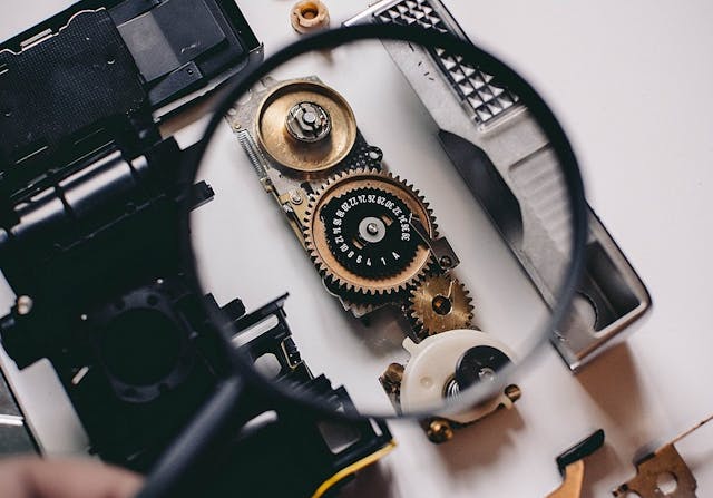 /the-essential-guide-to-software-maintenance-5b2e34uy feature image