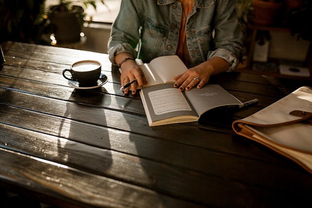 /5-books-you-can-read-to-boost-your-computer-science-knowledge-411r3v2c feature image