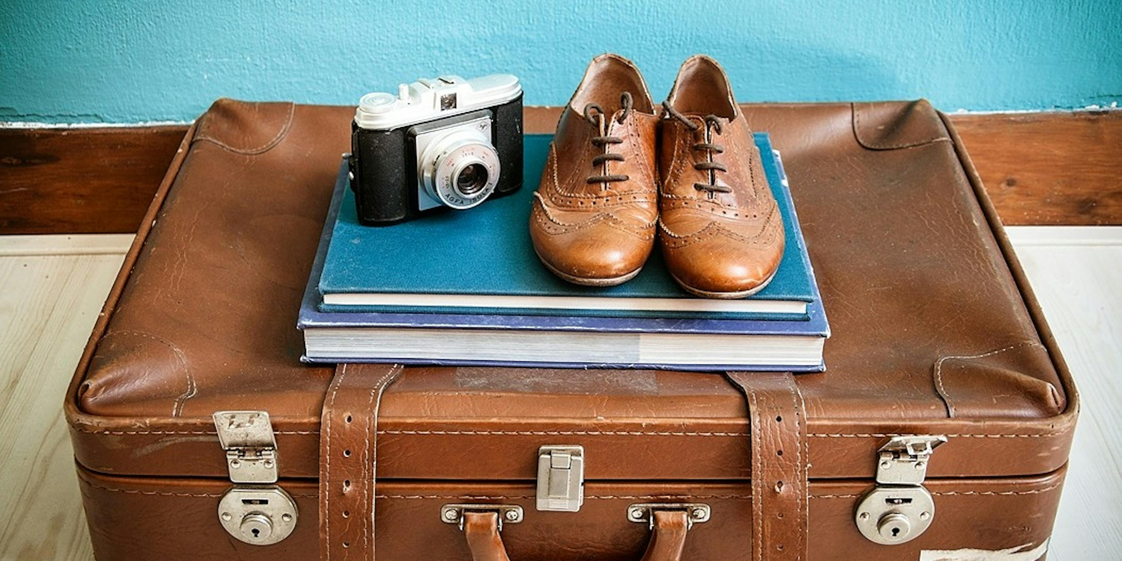 featured image - 7 Growth Hacks to Get More Followers on Instagram