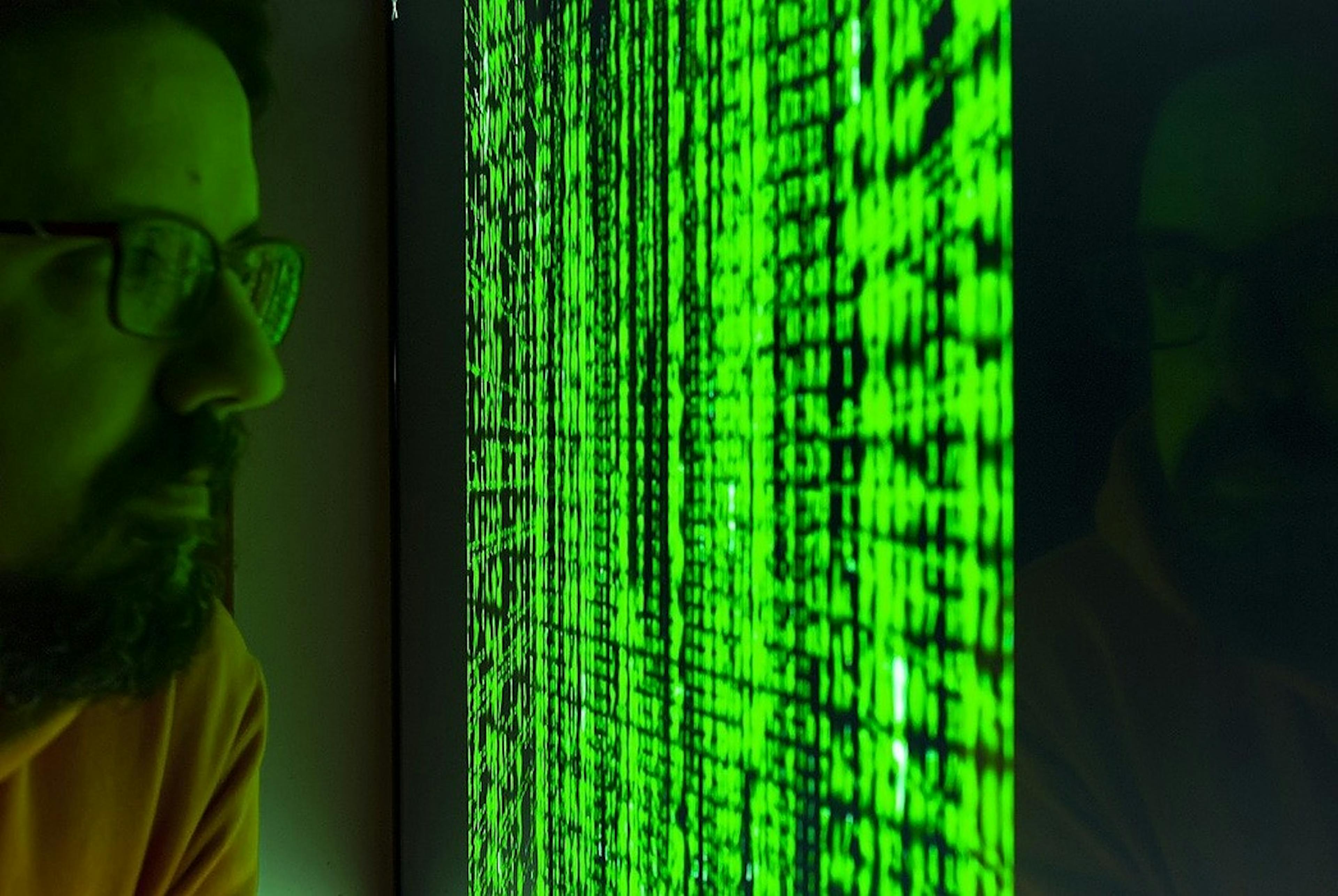 /why-is-transparency-critical-to-cybersecurity-fp2h32r0 feature image