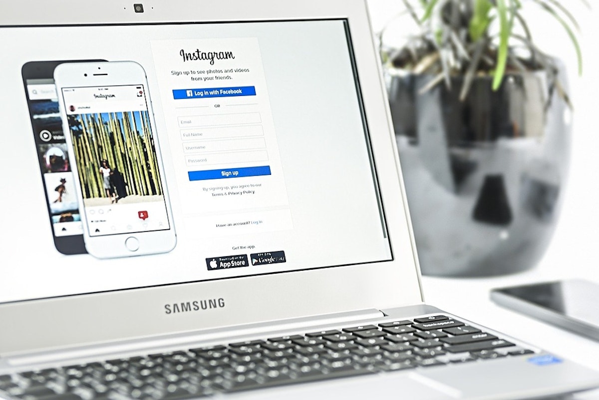 featured image - How to Effectively Reach Your Target Audience with Your Instagram Posts