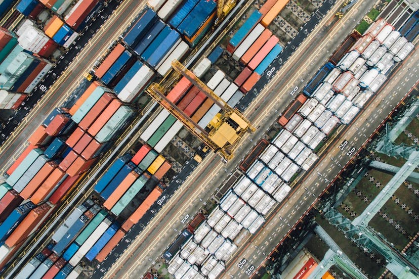 /top-10-reasons-to-love-docker-rpa536ld feature image