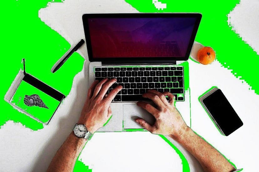 /hiring-independent-contractors-for-your-bootstrapped-startup-8h9f3znd feature image