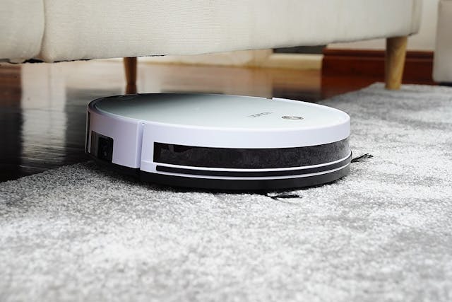 /how-smartphones-turn-into-control-hubs-for-personal-service-robots-in-2019-olr32ua feature image