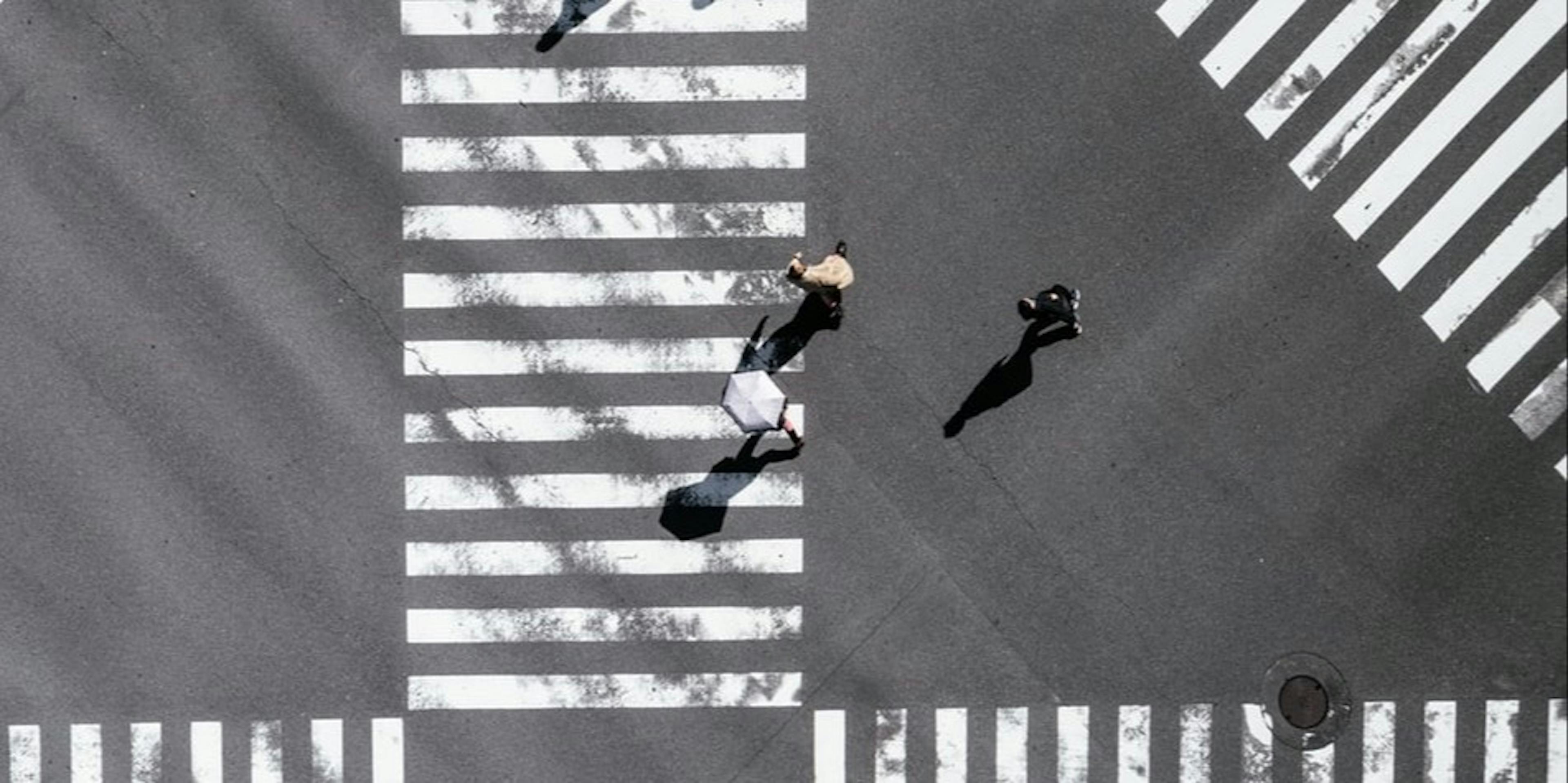 /7-reasons-to-start-automating-business-with-bots-i72vt3b7p feature image