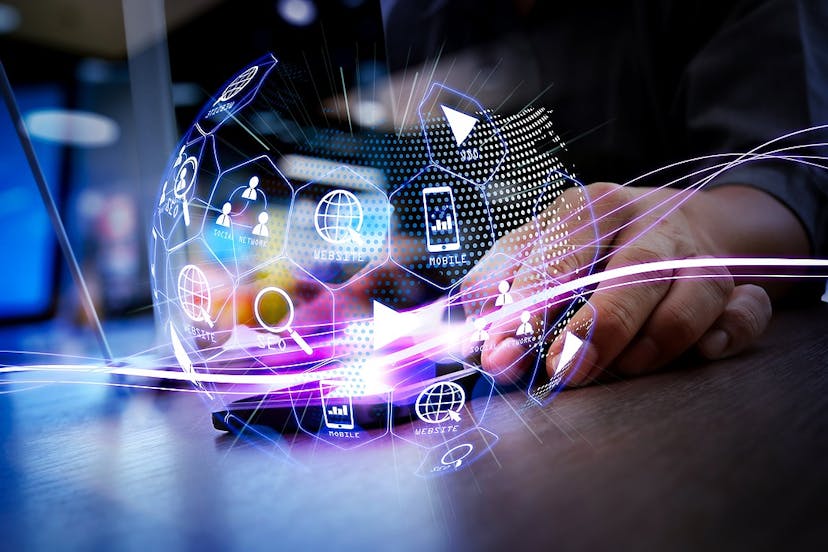 /new-social-media-marketing-approaches-for-a-competitive-marketplace-2020-s22532iv feature image
