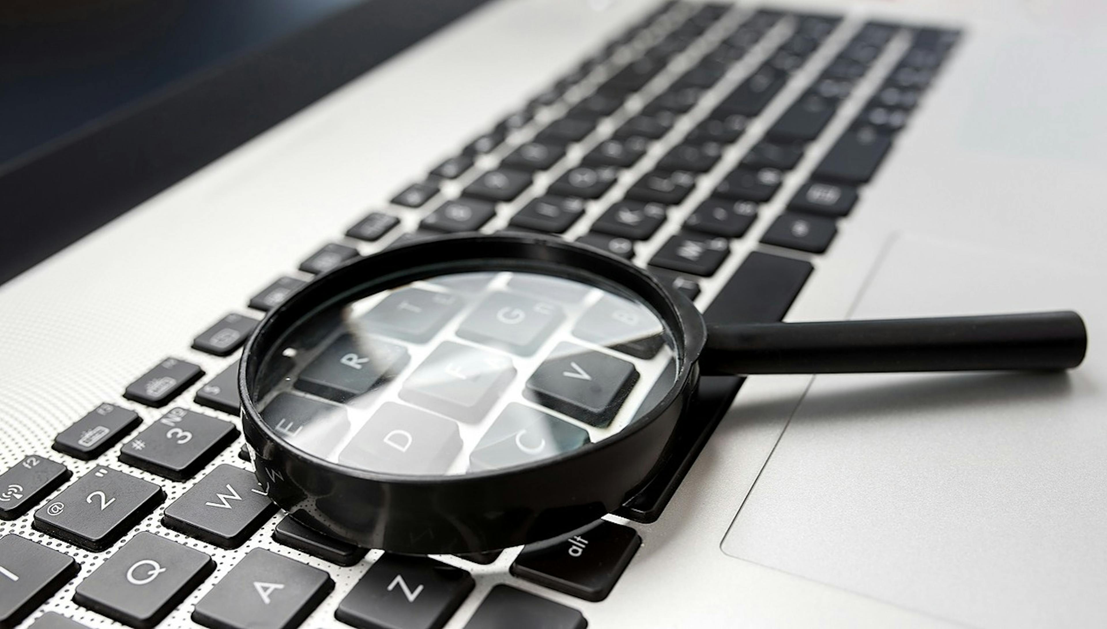 featured image - 5 Best DNS Lookup Tools in the Market Today