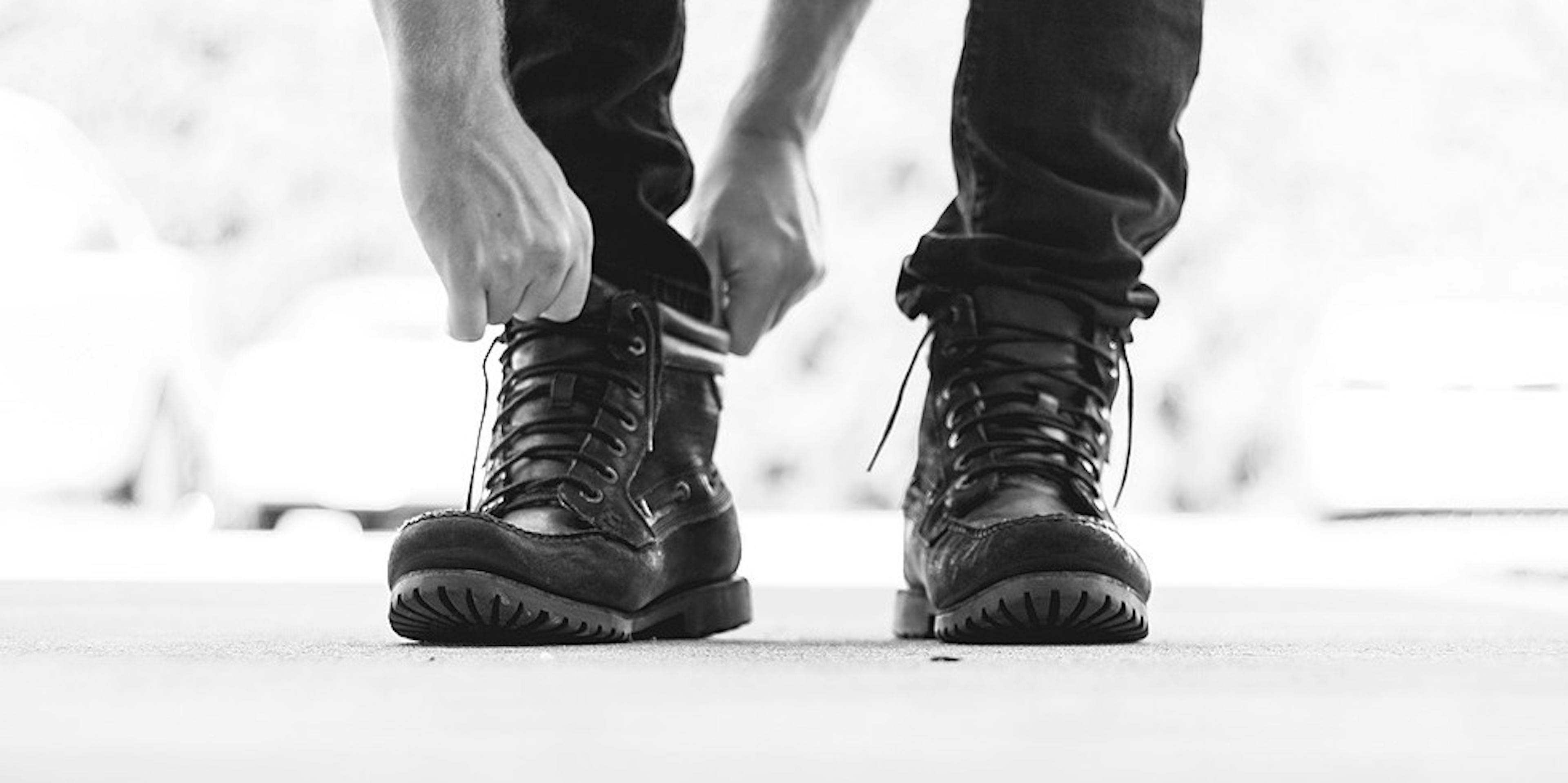 /bootstrapping-to-7-figures-with-5-unschooling-children-djez30we feature image