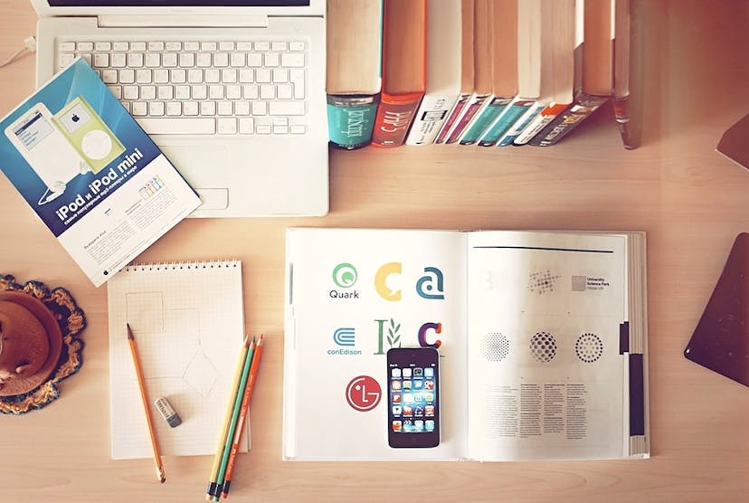 /how-to-design-a-perfect-icon-for-your-mobile-app-qr1n3zee feature image