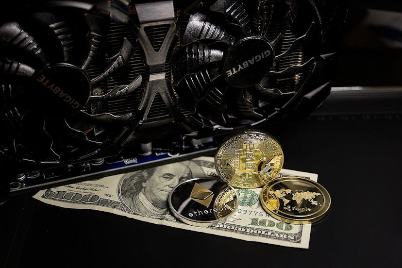 /cryptocurrency-derivatives-trading-potentials-players-and-pitfalls-lg7v36ky feature image
