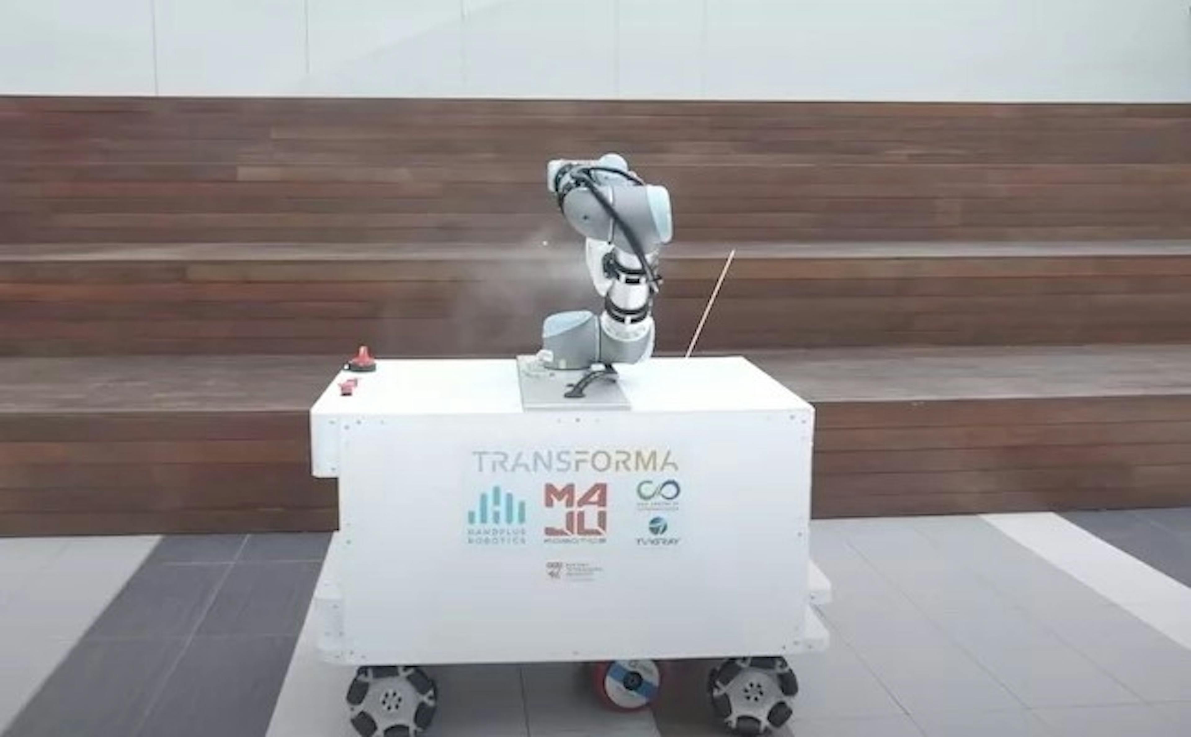 Fighting Coronavirus: Singapore Tests a Disinfection Robot That Capable of Cleaning Large Areas