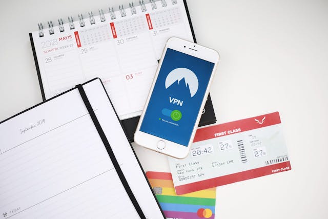 /advanced-guide-how-to-choose-the-right-vpn-service-4j4bu3610 feature image
