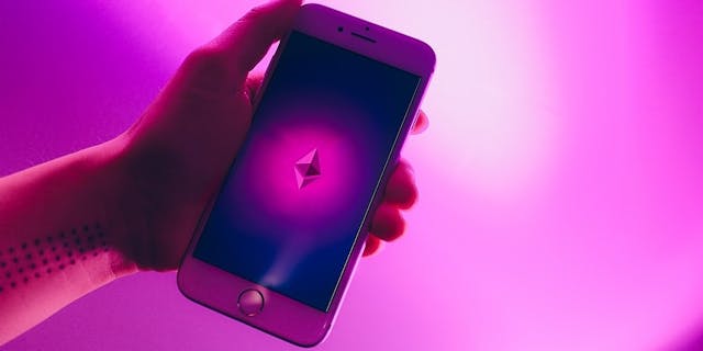 /why-dapps-arent-as-doomed-as-you-think-o922o3482 feature image