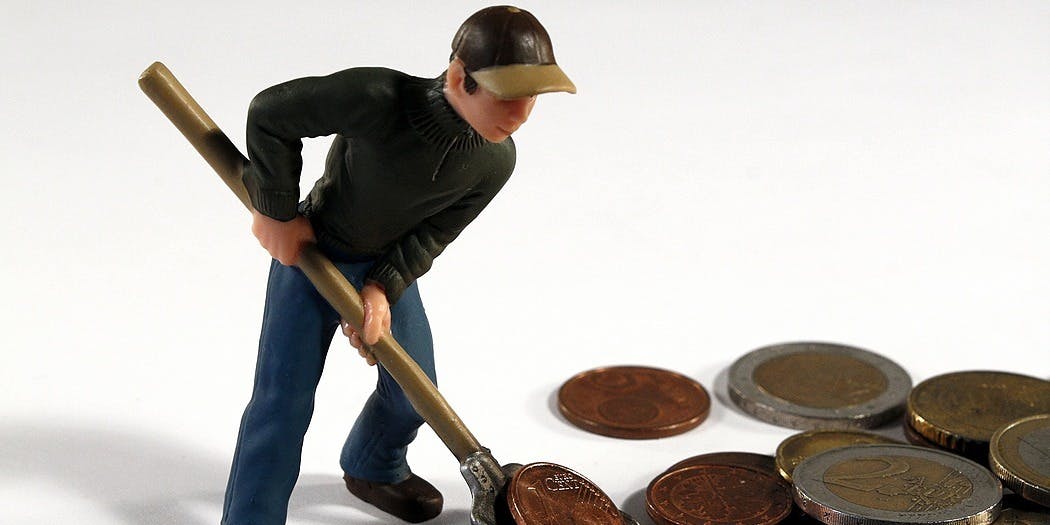 /is-mining-still-profitable-fw2mu3524 feature image