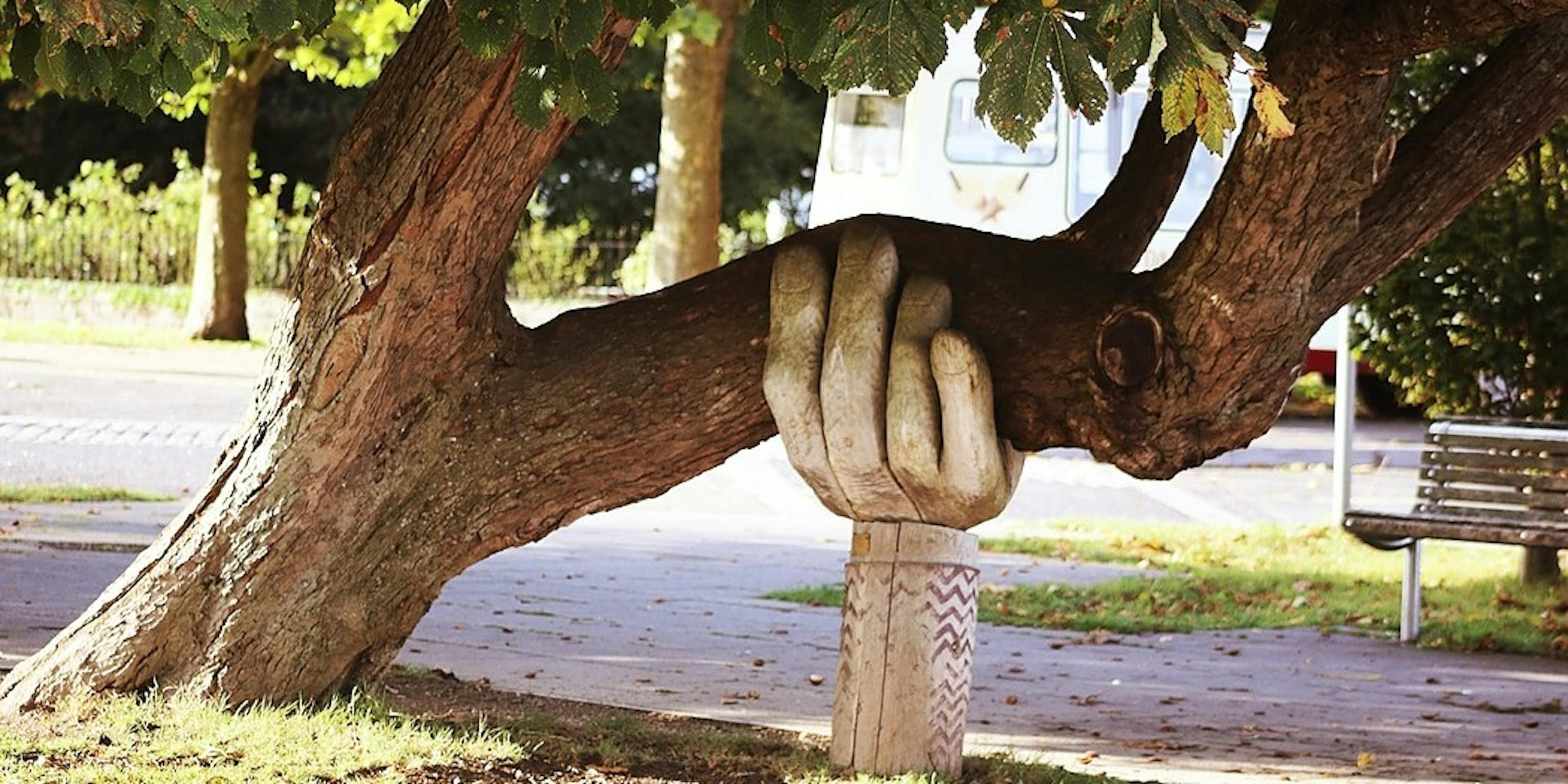 /interview-how-affiliate-marketing-is-saving-online-business-n74e34ua feature image