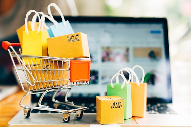 /what-should-you-look-for-when-choosing-magento-hosting-cu1b24ts feature image