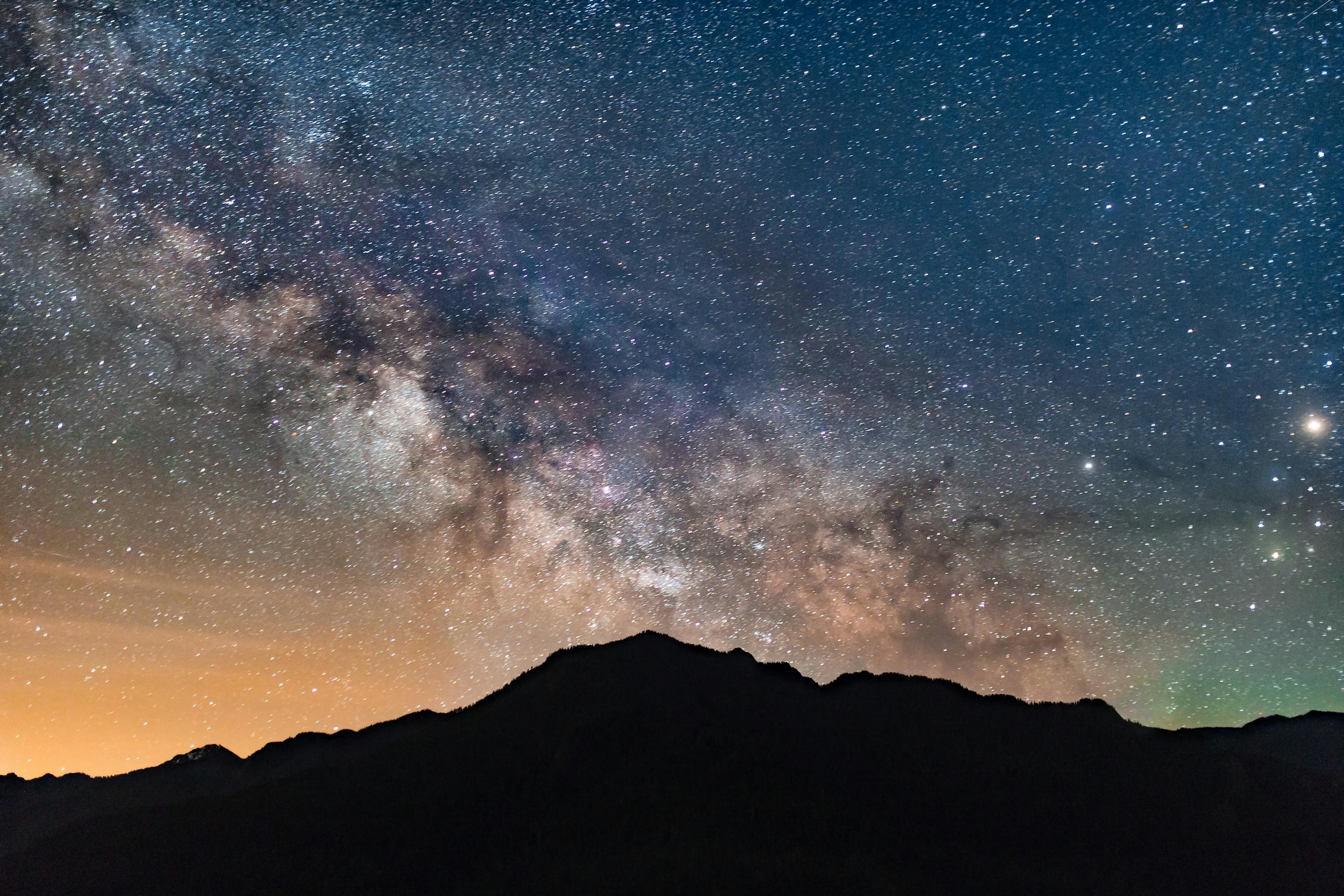 featured image - Write attractive code with ESLint and Prettier