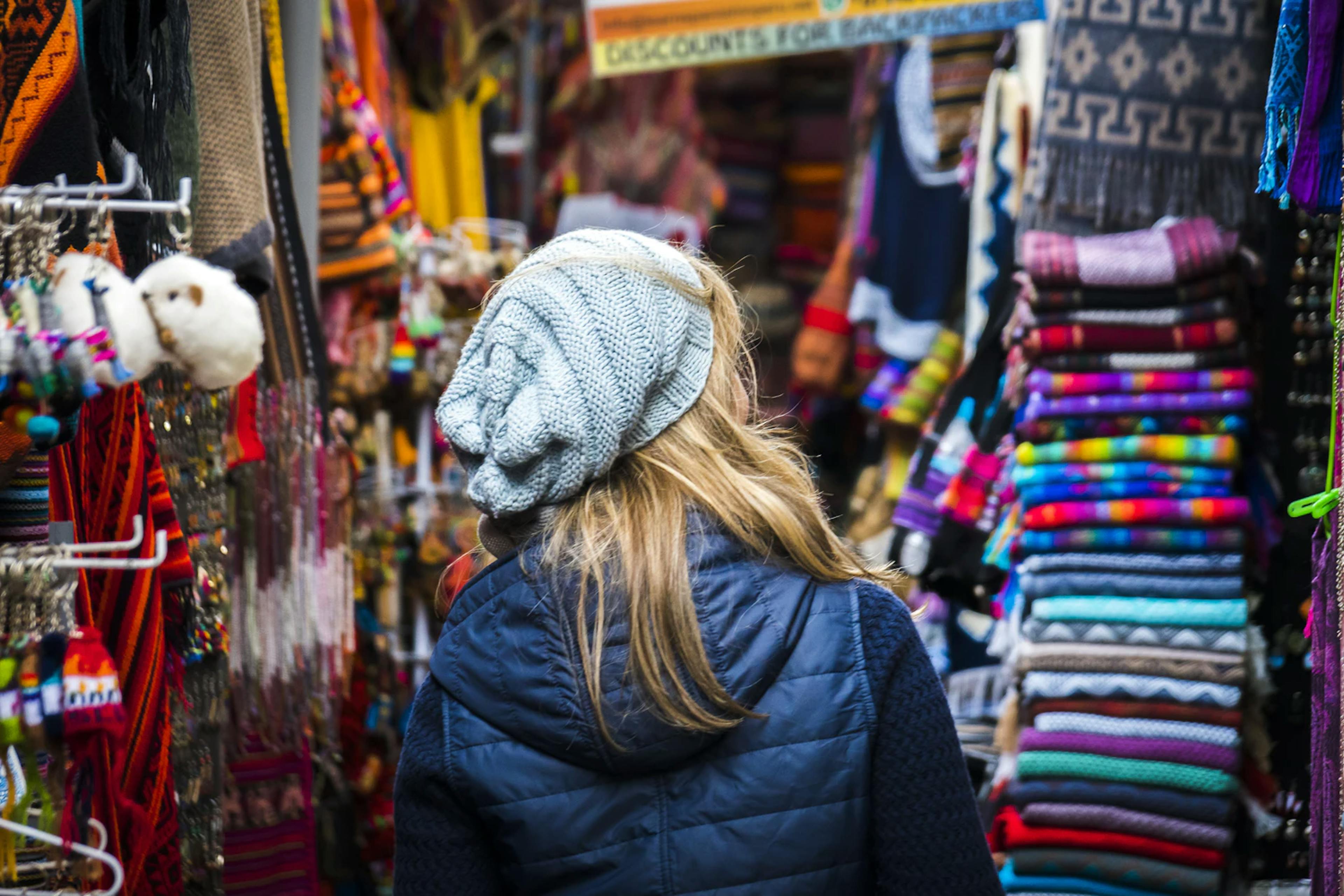featured image - Turning Visitors Into Customers: Five Useful Lead Generation Tools