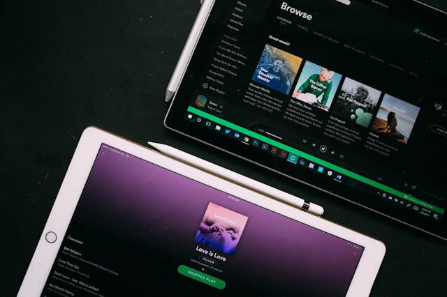 /on-spotify-ads-studio-f689e2ab0d87 feature image