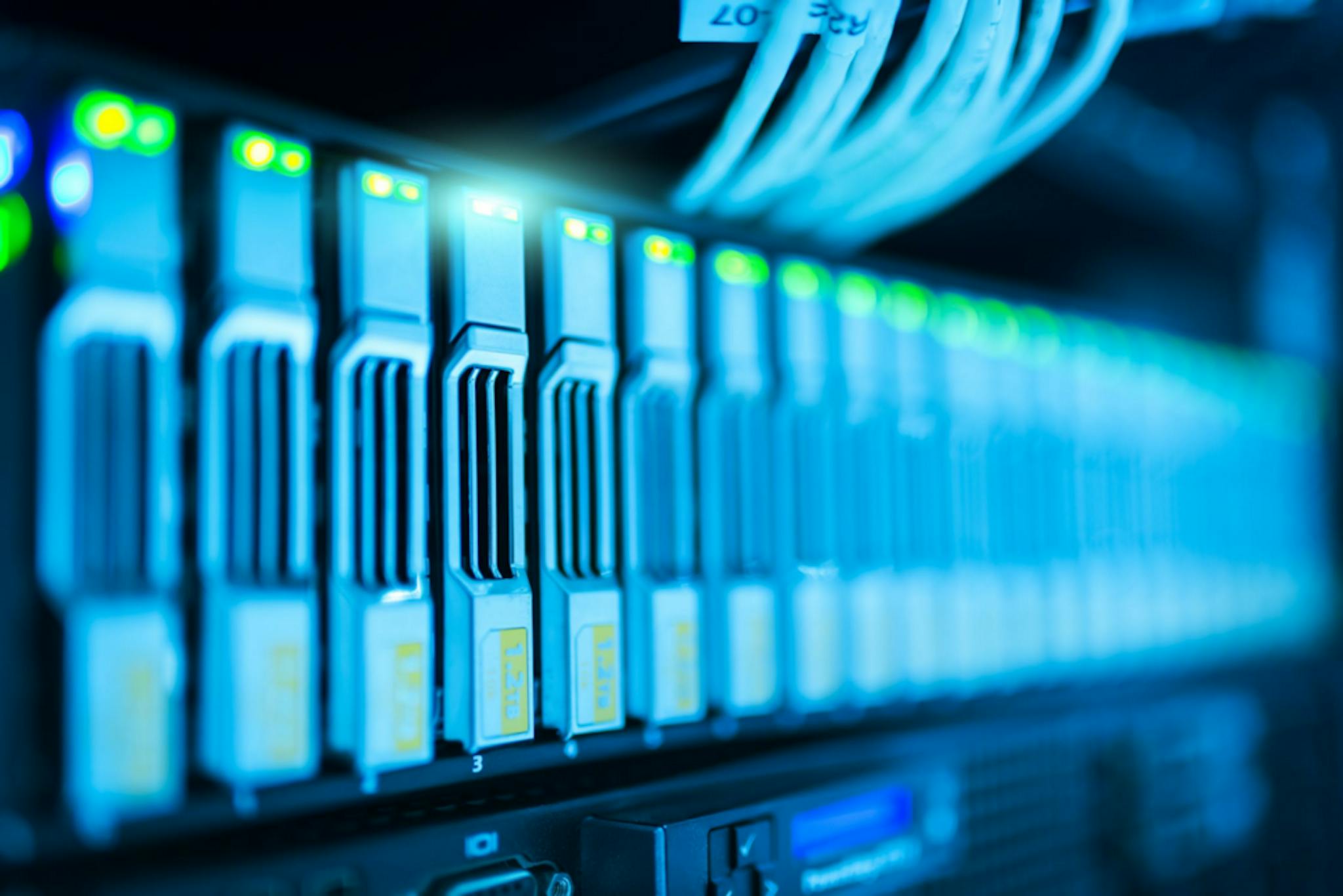 featured image - Combining Blockchain and File Storage Might Just Decentralize the Internet