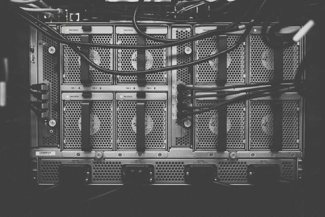 /building-your-private-neo-network-on-aws-part-1-c01525dadc1c feature image